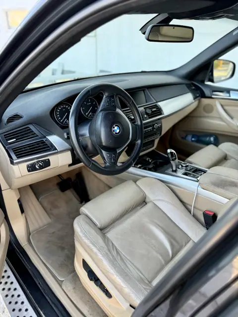 Автомобил след почистване от Diamond Care 33