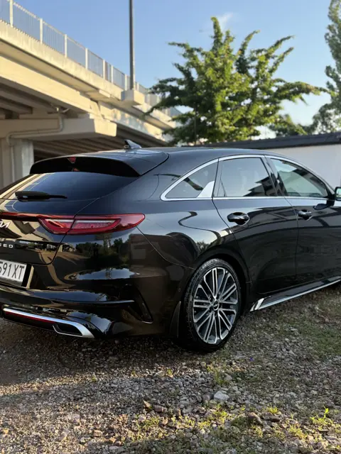 Автомобил след почистване от Diamond Care 37